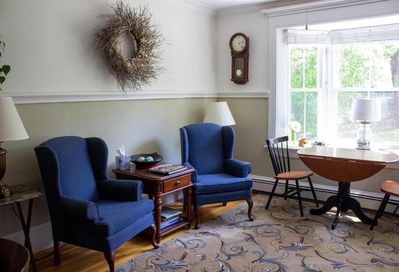 スイート, Bourne Bed And Breakfast