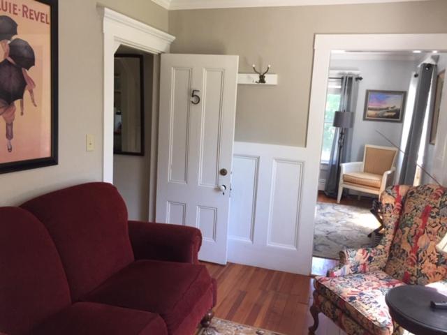 Люкс, Bourne Bed And Breakfast