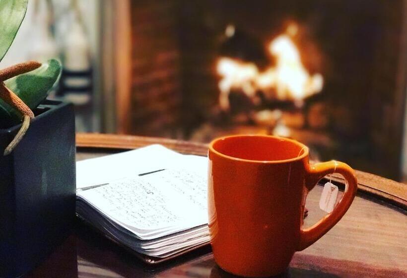 스위트, Bourne Bed And Breakfast