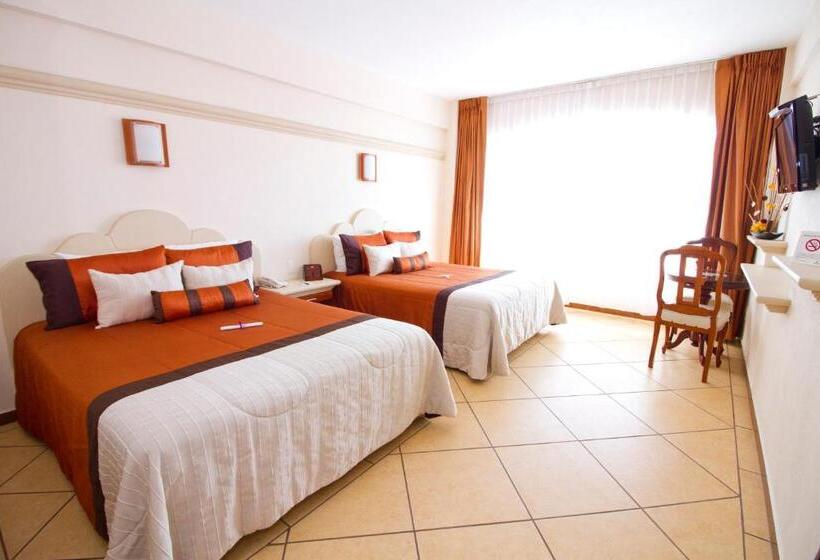 Superior room with lake view, 9 Manantiales