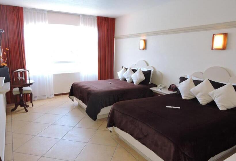 Superior room with lake view, 9 Manantiales