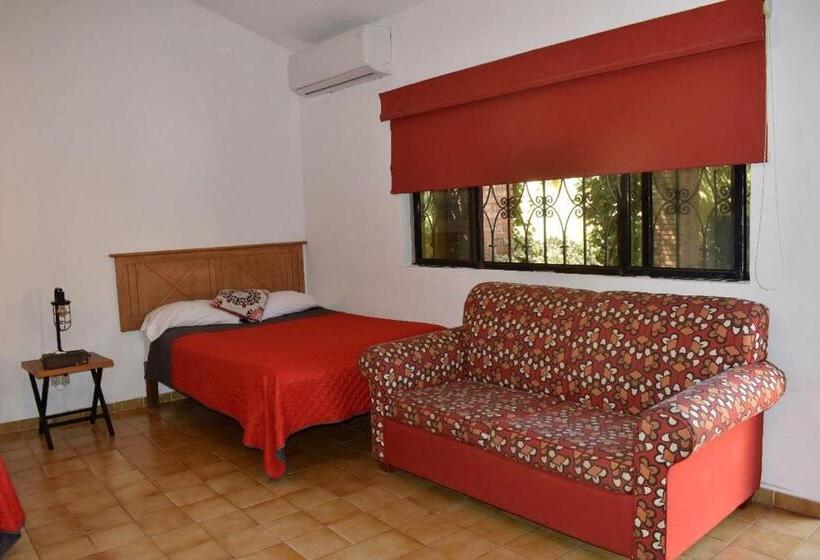 جناح, Casa Alvarada