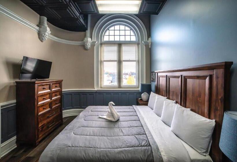 חדר דחוקס עם מיטת קינג, City Hall Grand