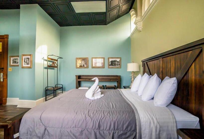 חדר דלוקס, City Hall Grand