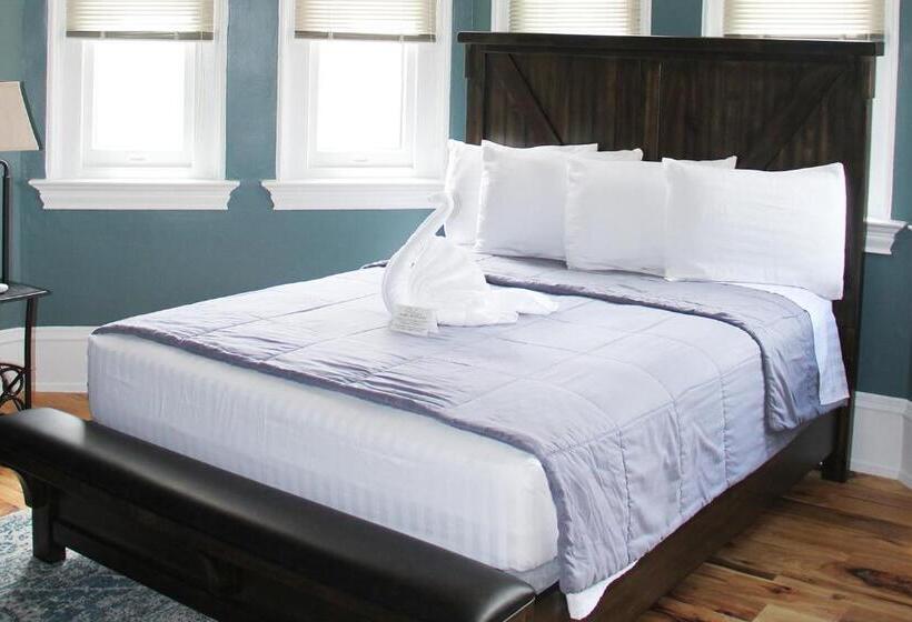 חדר סופריור, City Hall Grand