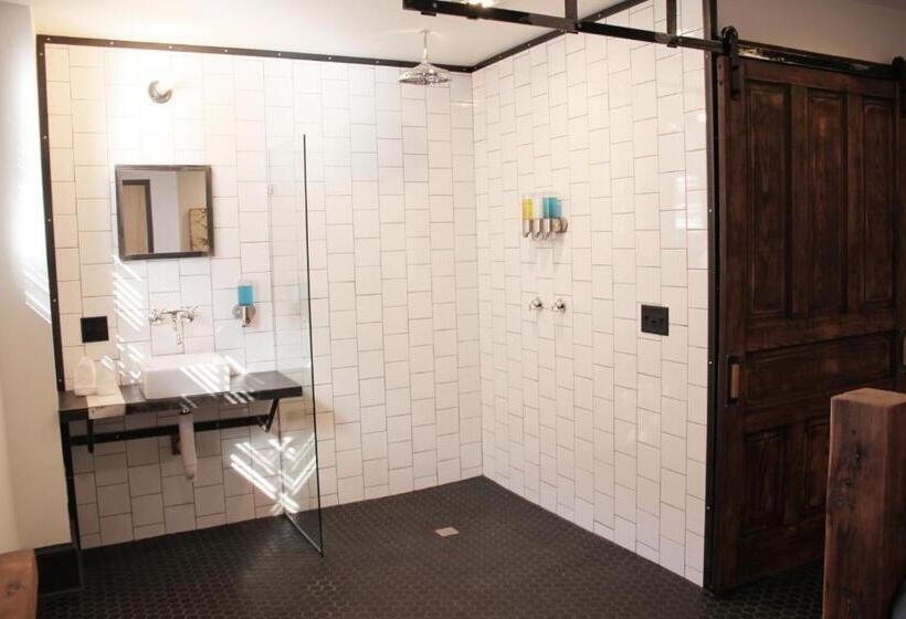 חדר סטנדרט עם מיטת קינג, City Hall Grand