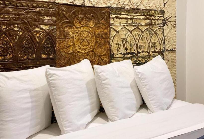 חדר סטנדרט עם מיטת קינג, City Hall Grand