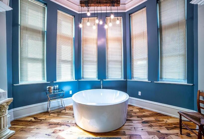 חדר סופריור עם מיטת קינג, City Hall Grand