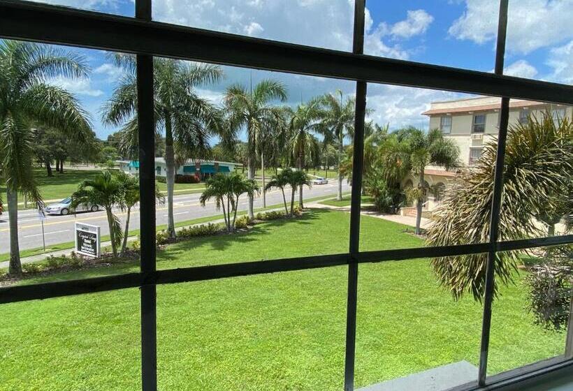 غرفة سوبيريور رباعية, Crystal Bay Historic