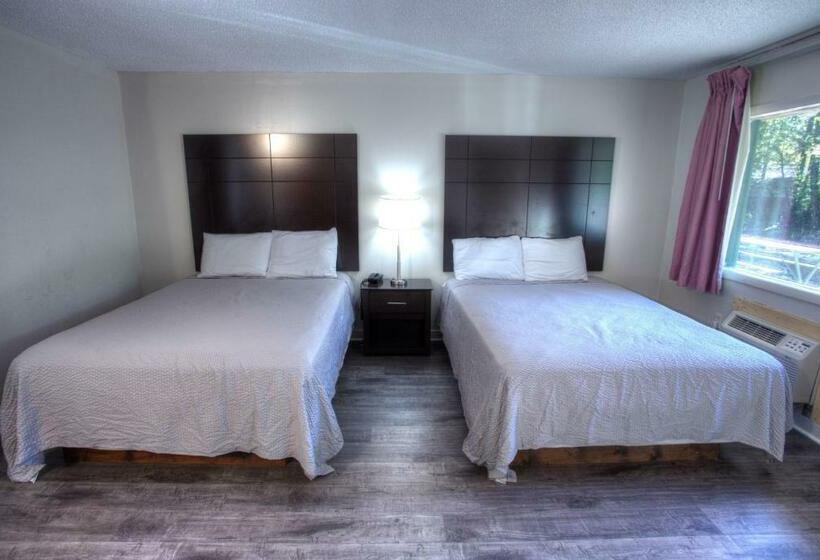 غرفه قياسيه سريرين مزدوجين, Hofbrau Riverfront