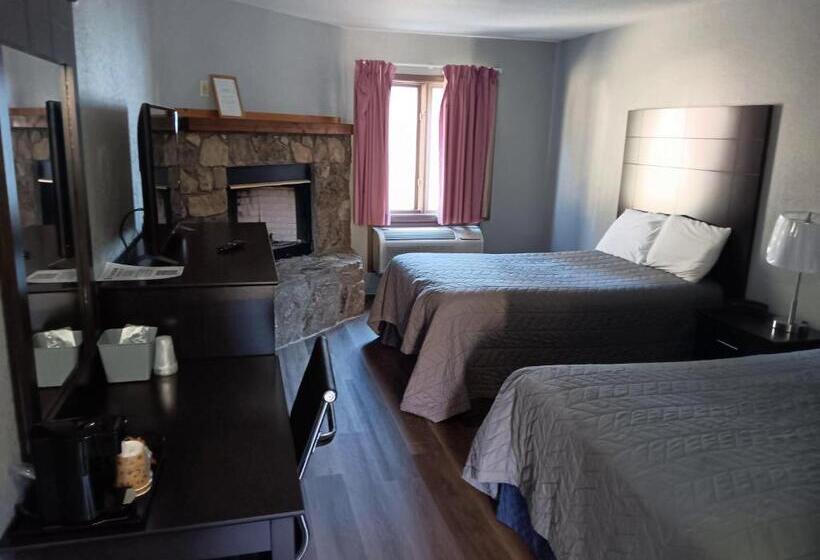 غرفه قياسيه سريرين مزدوجين, Hofbrau Riverfront