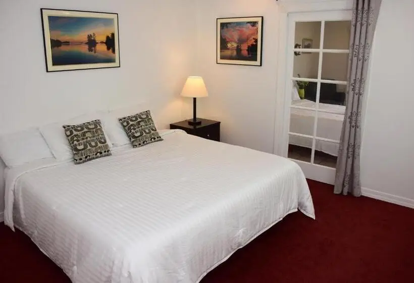 سوییت, Longliner Lodge And Suites