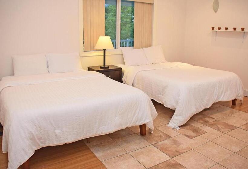 إستوديو سوبيريور, Longliner Lodge And Suites