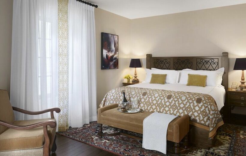 프리미엄 스위트, Plaza La Reina