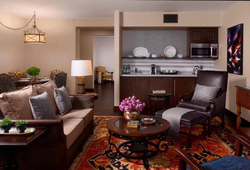 프리미엄 스위트, Plaza La Reina