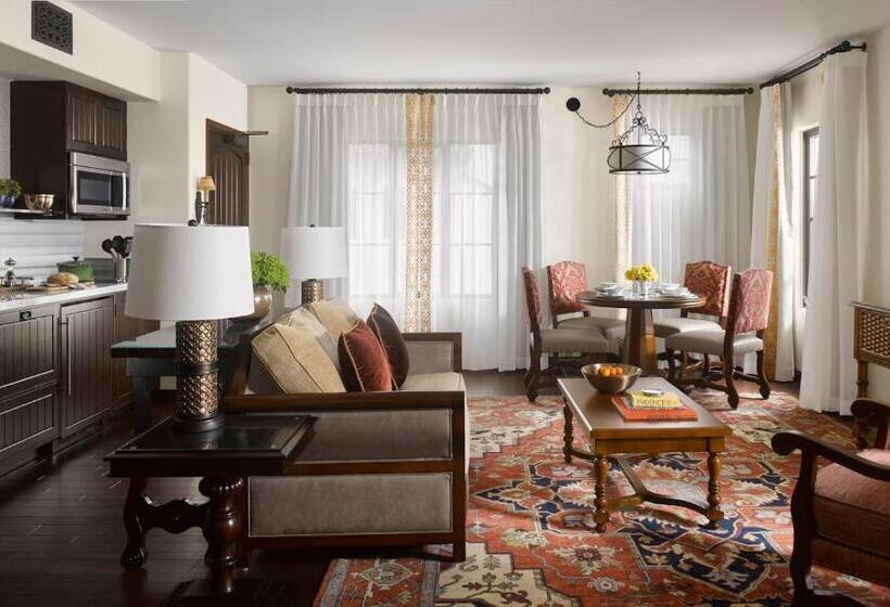 스위트, Plaza La Reina