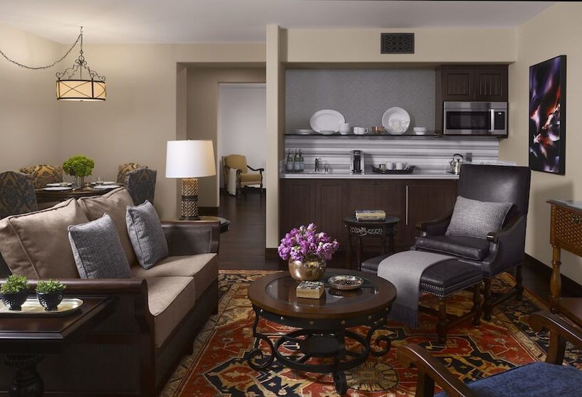 스위트, Plaza La Reina