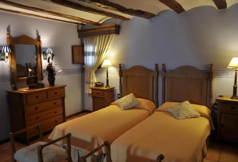 اتاق سوپریور, La Casa Del Abuelo