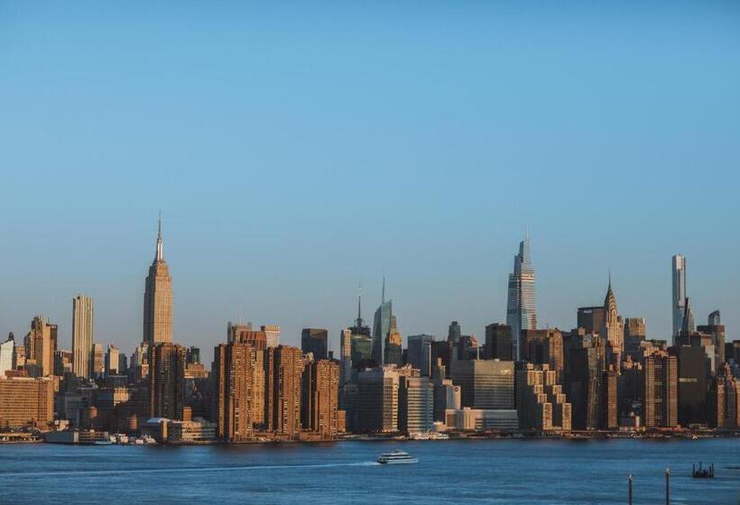 Номер Стандарт с Балконом, Arlo Williamsburg