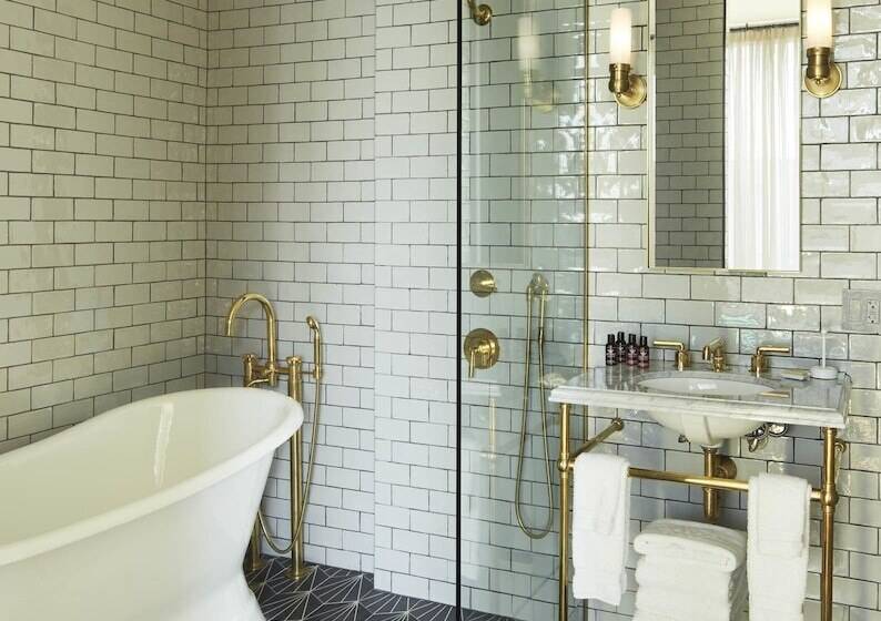 Люкс, Arlo Williamsburg