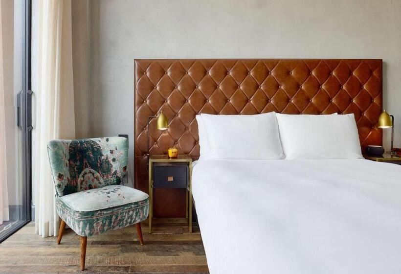 Номер Стандарт, Arlo Williamsburg