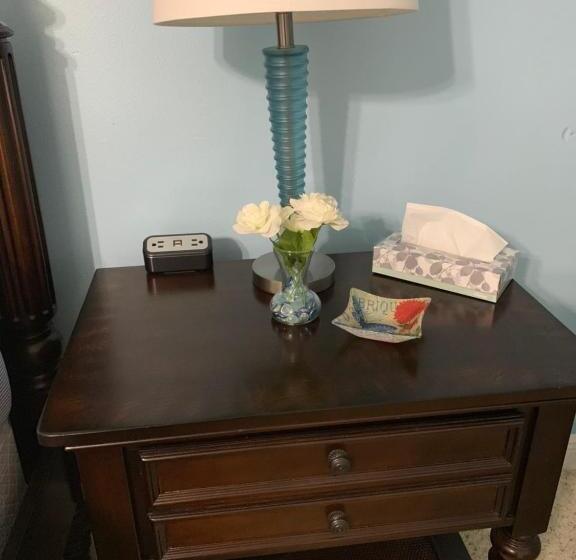 غرفة قياسية سرير كينج, Huffman House Bed & Breakfast