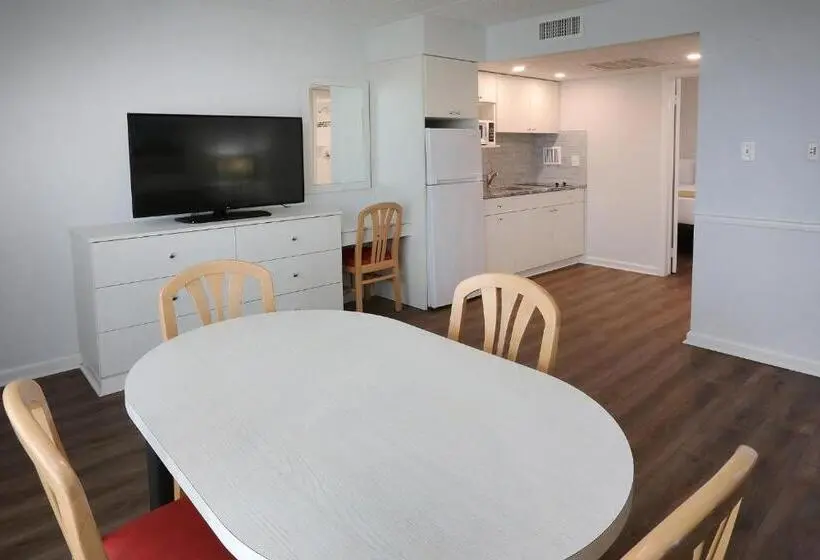 オーシャンビュースイート, Matador Oceanfront Resort