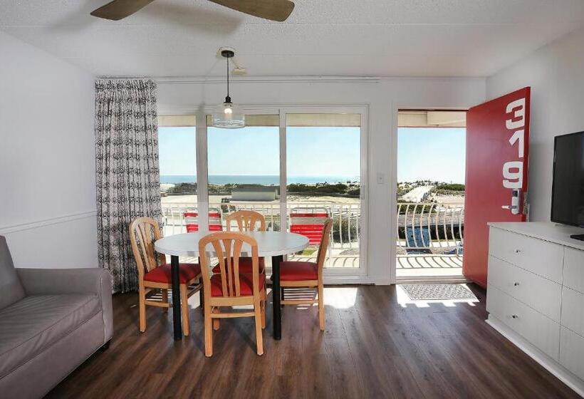 オーシャンビュースイート, Matador Oceanfront Resort