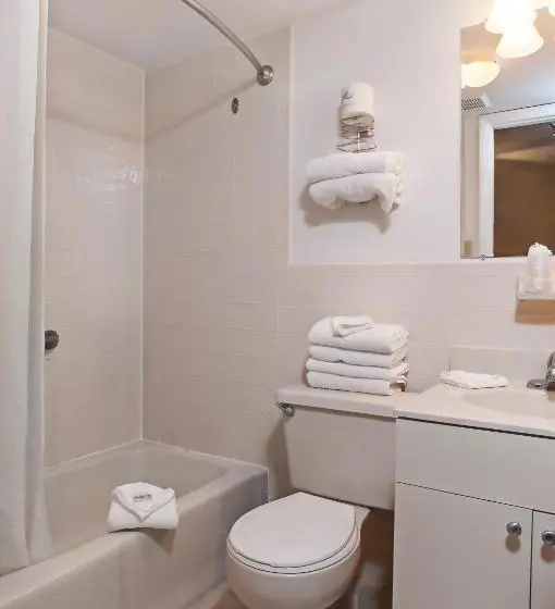 デラックススイート, Matador Oceanfront Resort