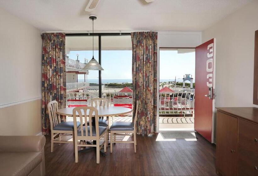 バルコニー付スイート, Matador Oceanfront Resort