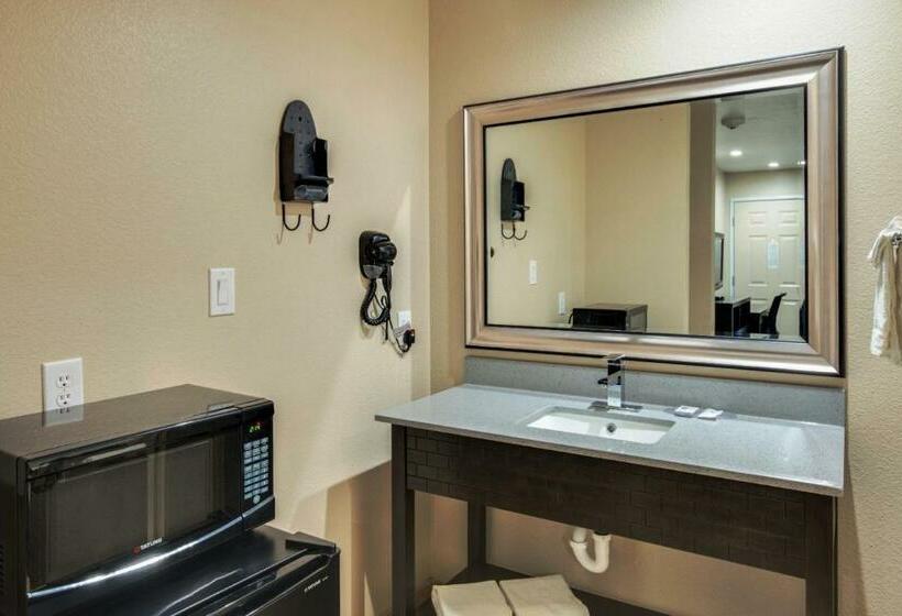 Номер Стандарт, Scottish Inns White Settlement