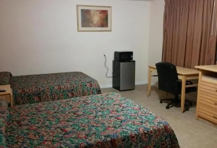 ２ダブルベッドのスタンダードルーム, Travelers Inn Clearwater