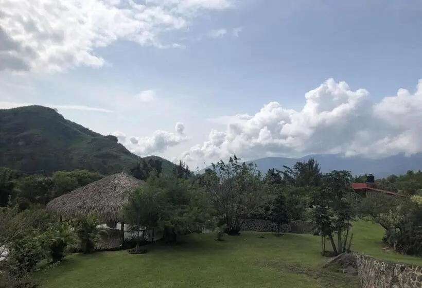２ベッドルームハウス, Paradise Hotel Boutique & Lounge