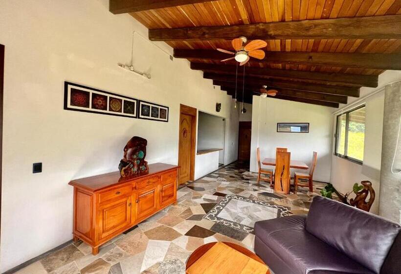 בית, 2 חדרי שינה, Paradise Hotel Boutique & Lounge