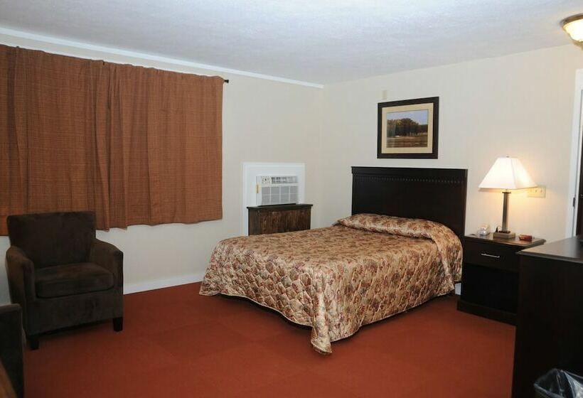 标准工作室, Carriage House Country Club