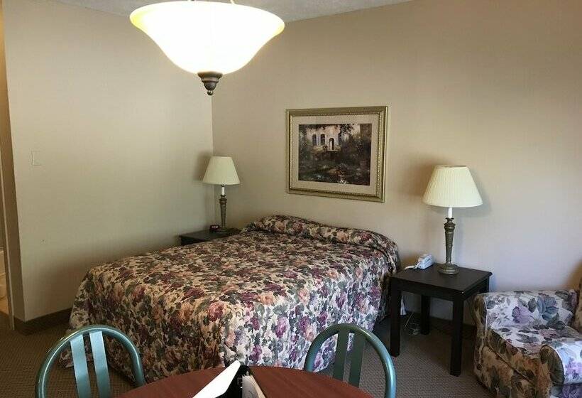 标准工作室, Carriage House Country Club