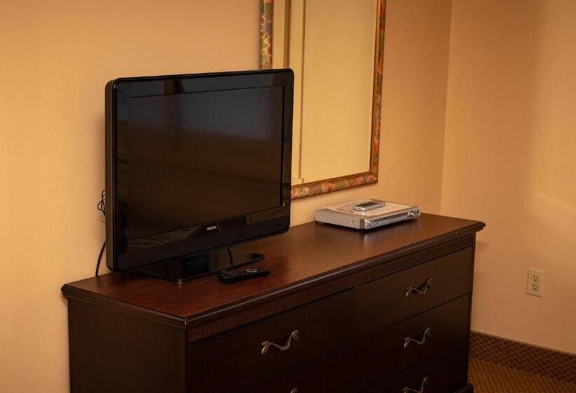 Mini Suite, Carriage House Country Club