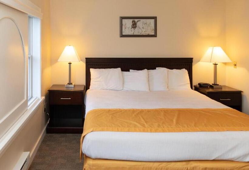 Mini Suite, Carriage House Country Club