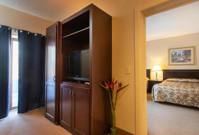 皇家套房, Carriage House Country Club