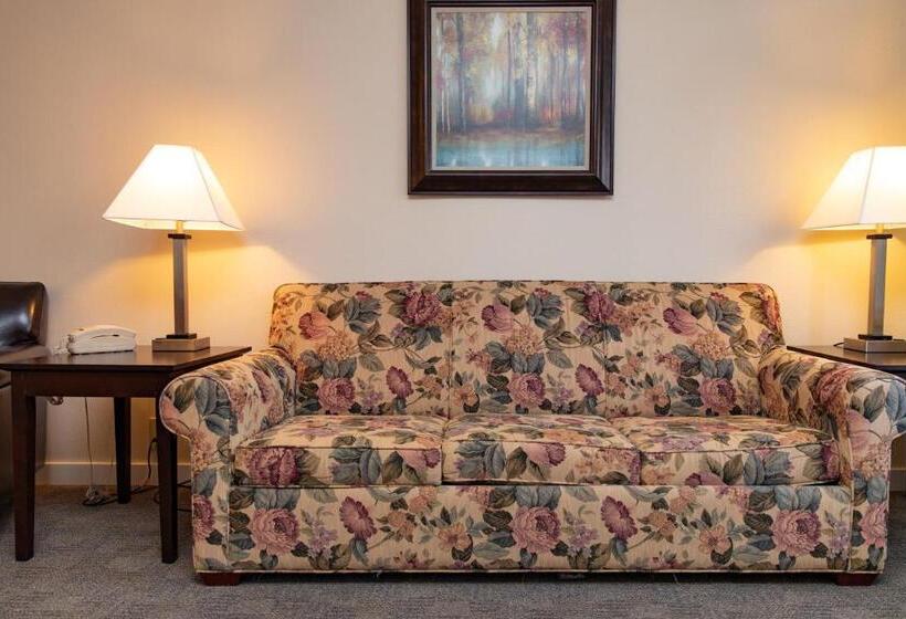 Mini Suite, Carriage House Country Club