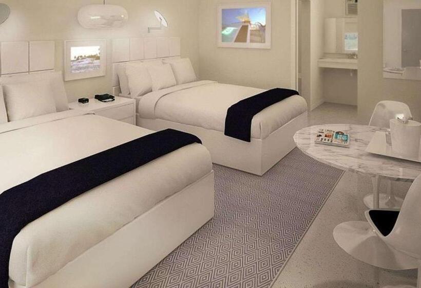 غرفه قياسيه سريرين مزدوجين, Sun Plaza Motel