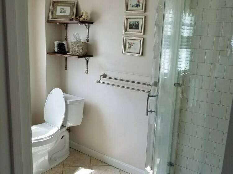 스위트, Victoria Inn