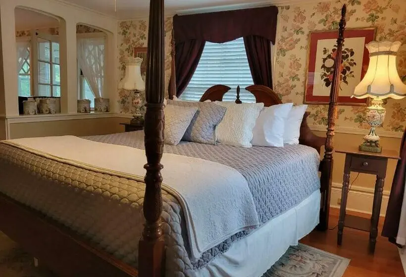 キングサイズベッドのスイートルーム, Victoria Inn