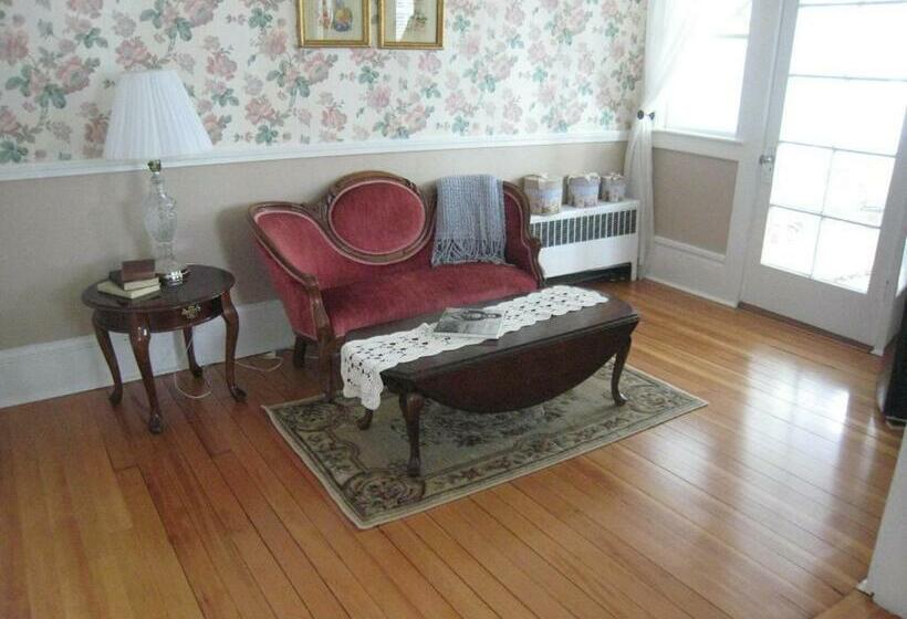 스위트 킹사이즈 침대, Victoria Inn