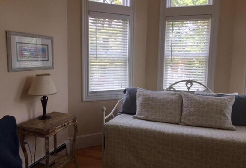 스탠다드 룸 킹사이즈 침대, Victoria Inn