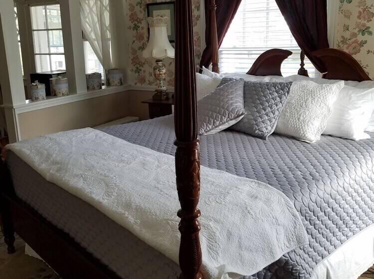 스위트, Victoria Inn