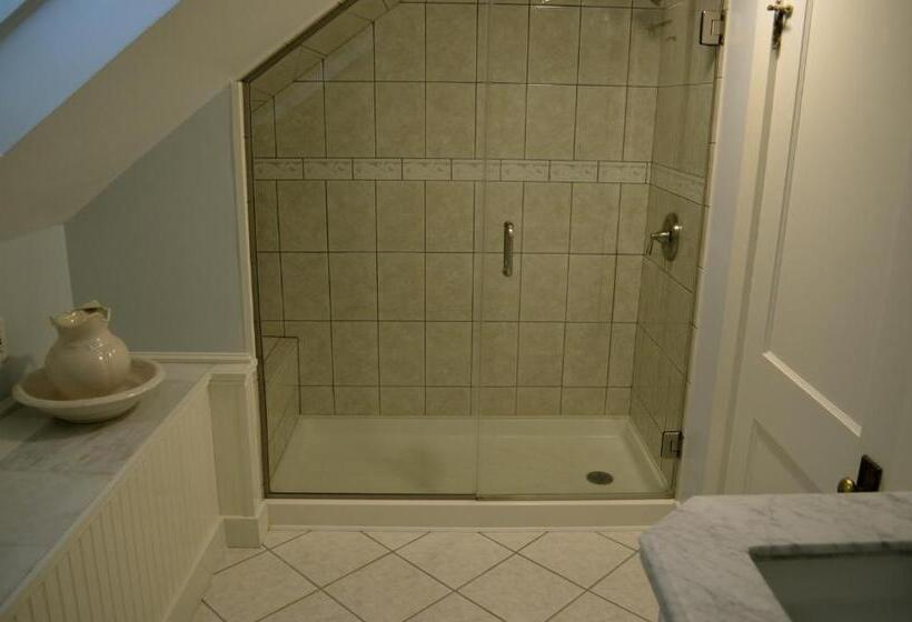 스탠다드 룸 킹사이즈 침대, Victoria Inn