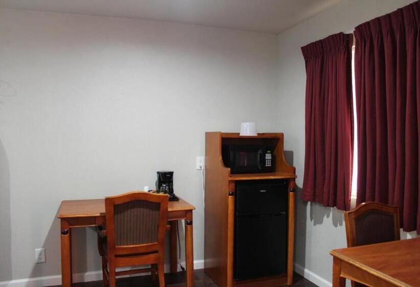 Номер Стандарт Трехместный, Thunderbird Motel Las Vegas/ New Mexico