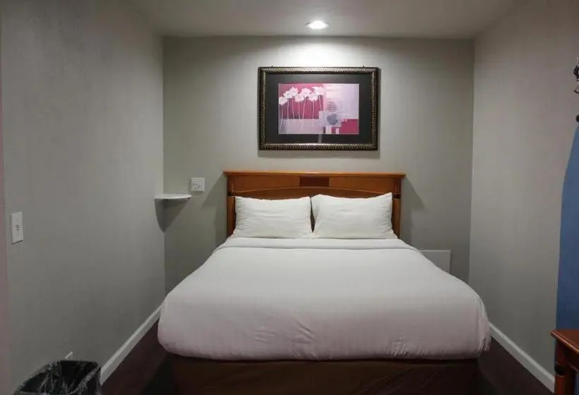 デラックススイート, Thunderbird Motel Las Vegas/ New Mexico