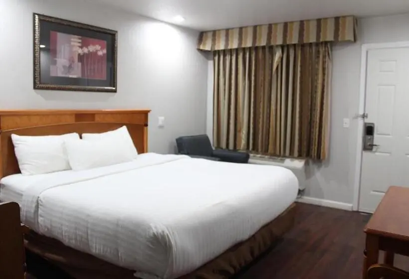 デラックススイート, Thunderbird Motel Las Vegas/ New Mexico